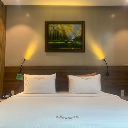 Sunflower Luxury Hotel Ho Chi Minh City Bagian luar foto