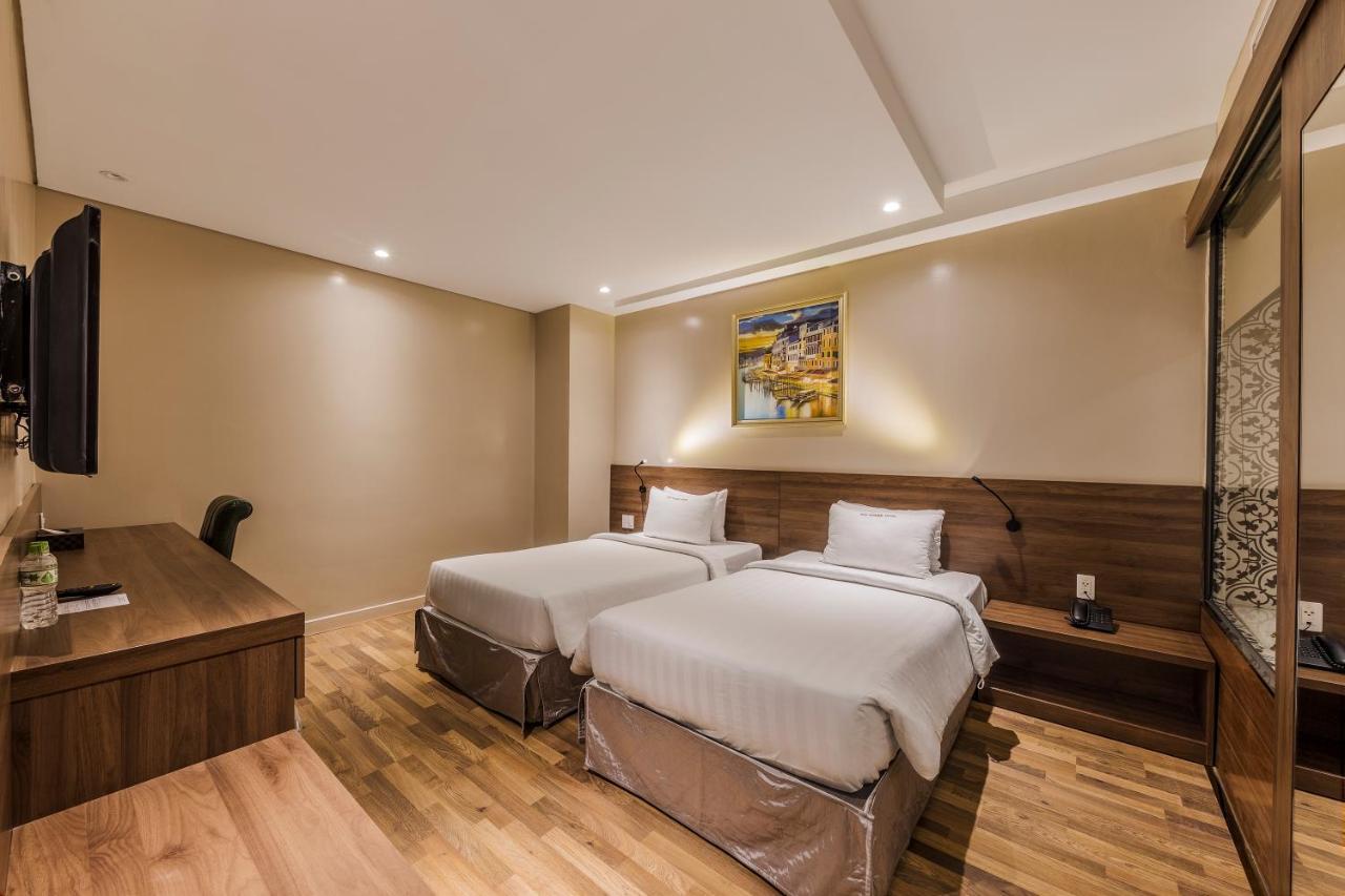 Sunflower Luxury Hotel Ho Chi Minh City Bagian luar foto