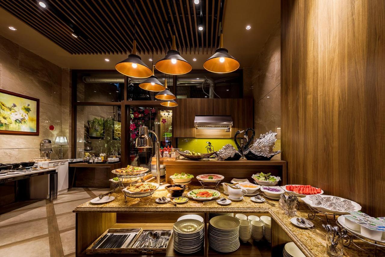 Sunflower Luxury Hotel Ho Chi Minh City Bagian luar foto