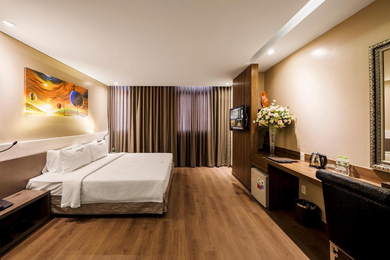 Sunflower Luxury Hotel Ho Chi Minh City Bagian luar foto