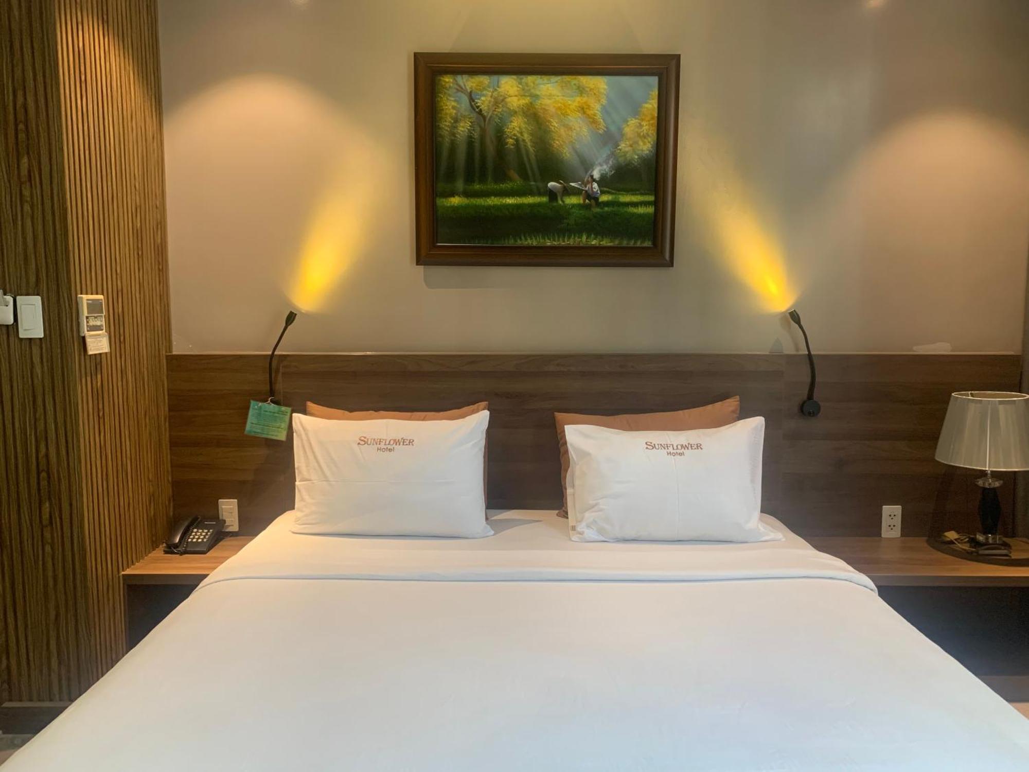 Sunflower Luxury Hotel Ho Chi Minh City Bagian luar foto
