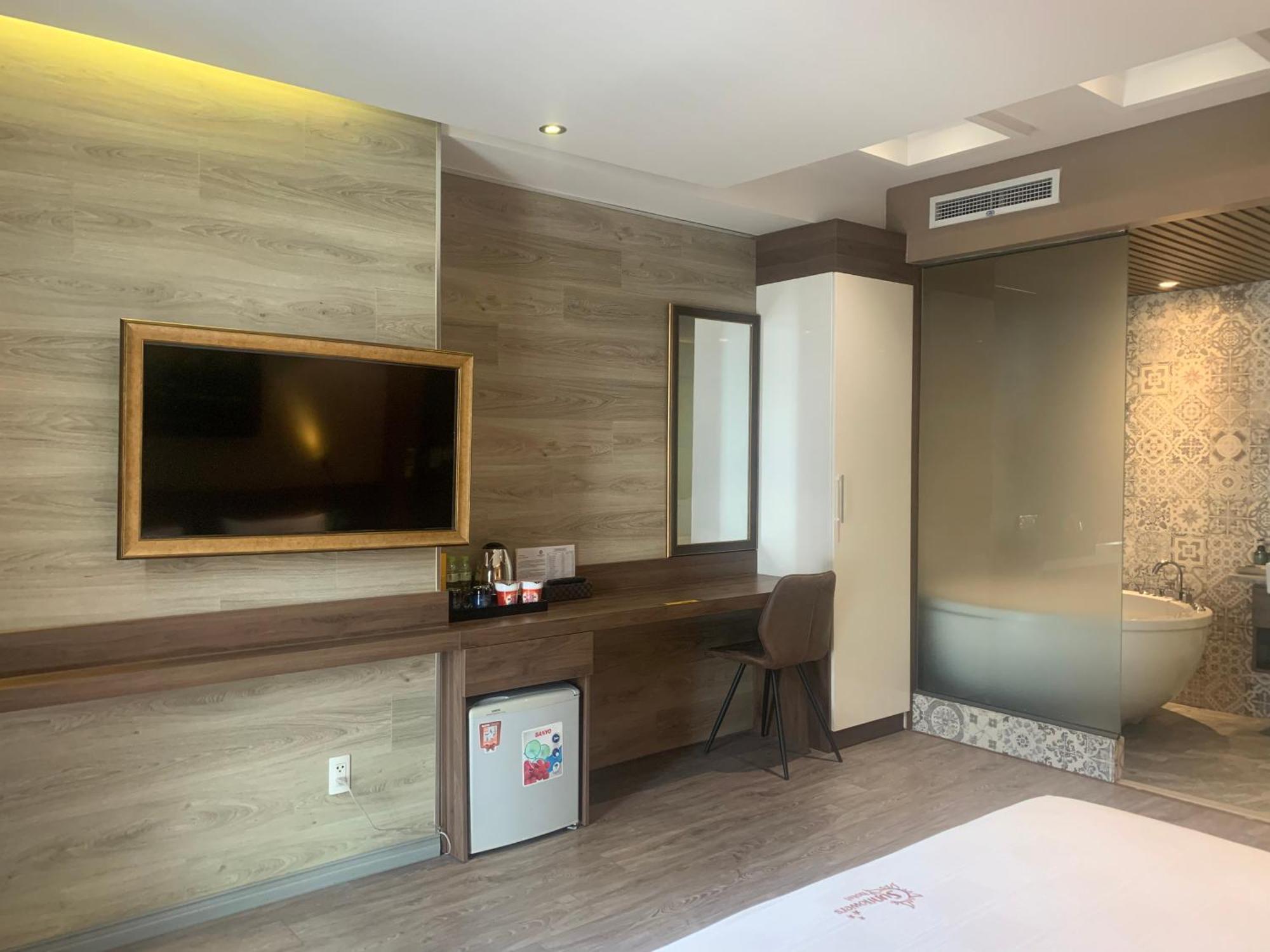 Sunflower Luxury Hotel Ho Chi Minh City Bagian luar foto